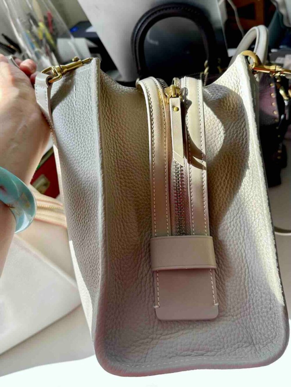 NWT QUINCE 30/31 Italian Leather Medium Convertible Satchel Taupe Ecru 3way bag - Picture 11 of 16